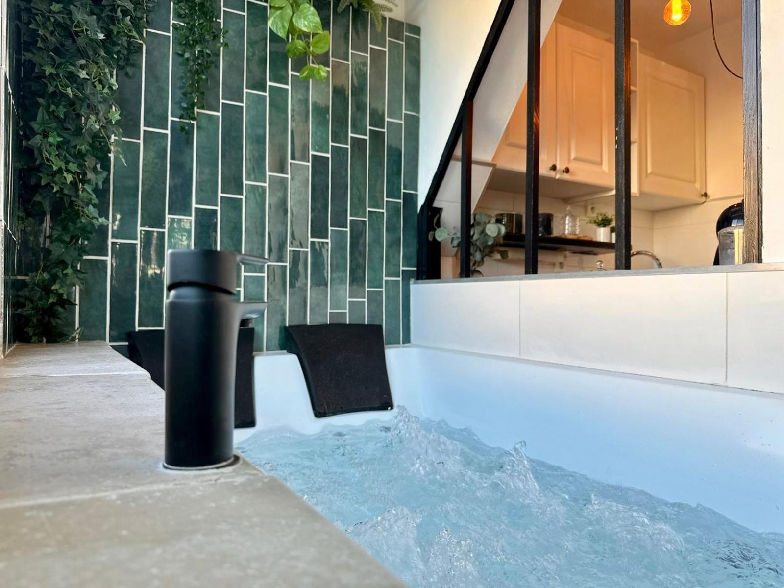 Splendide Loft Jacuzzi Et Cinema - Cap D'Agde Apartment ภายนอก รูปภาพ
